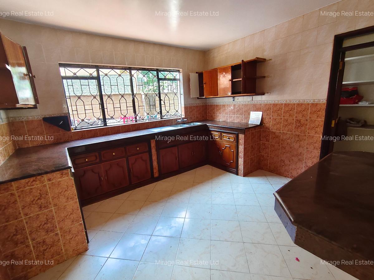 3 Bed Apartment with Swimming Pool in Kileleshwa - 17