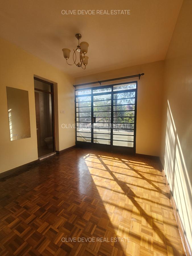 3 Bed Apartment with En Suite in Kilimani - 15