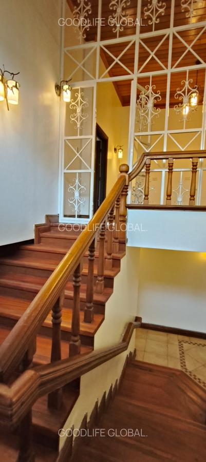 5 Bed House with En Suite at Runda - 11