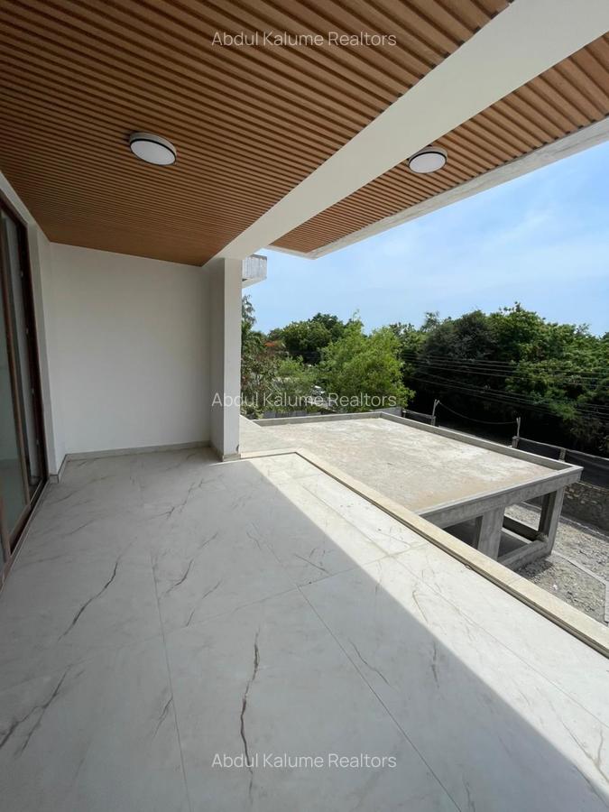 Serviced 3 Bed Apartment with En Suite at Nyali - 8