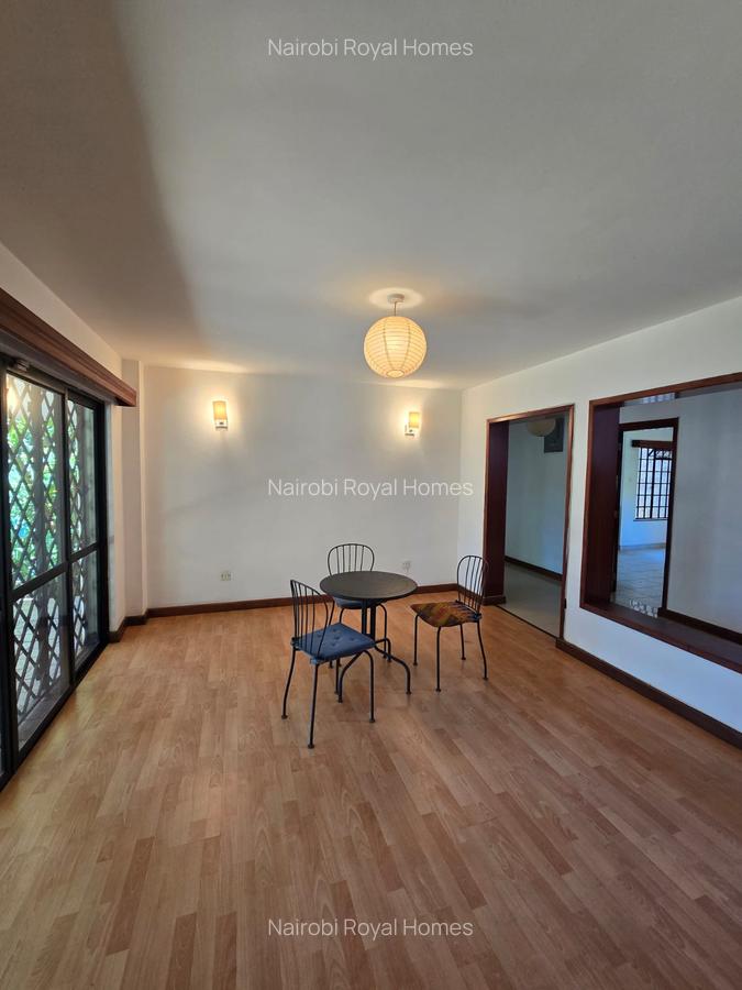 5 Bed Townhouse with En Suite at Meadows - 13