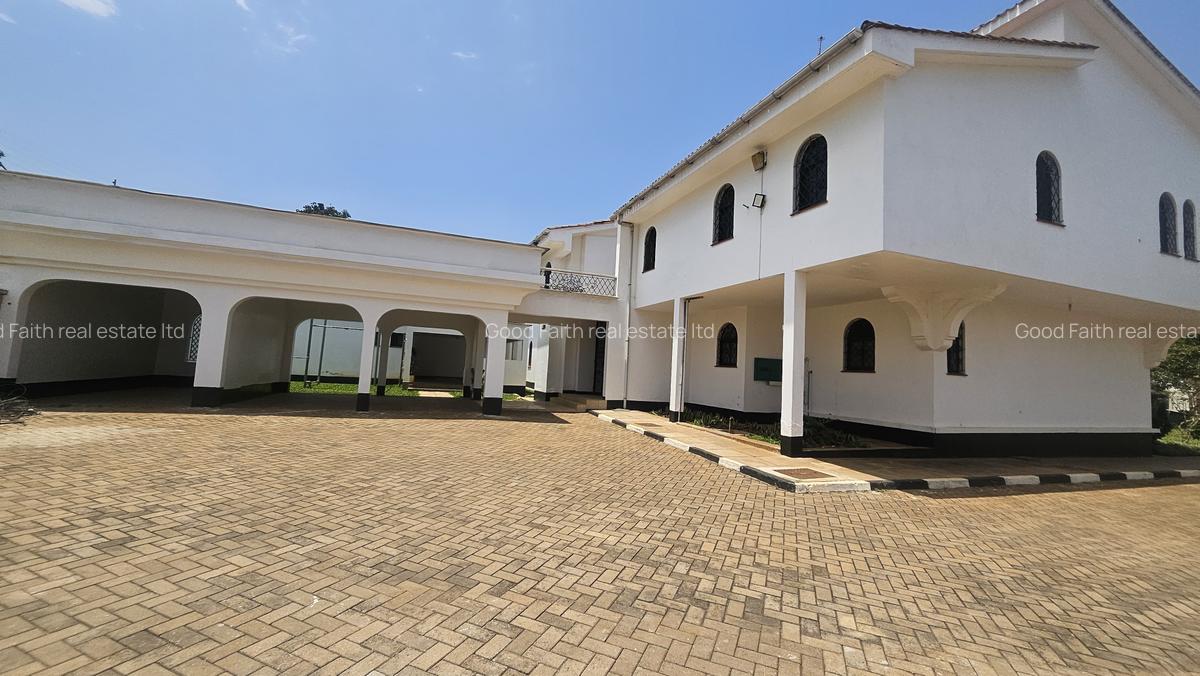 6 Bed House with En Suite in Gigiri - 3