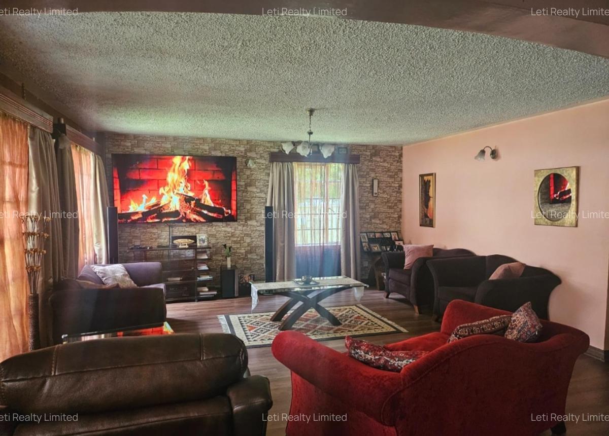 4 Bed Townhouse with En Suite in Lavington - 3