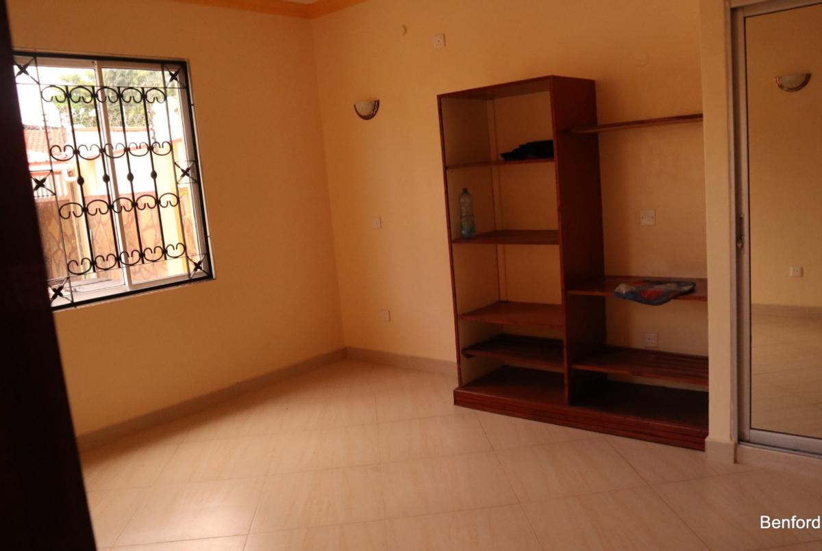 4 Bed Villa in Nyali Area - 5