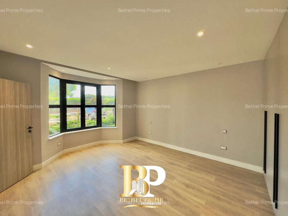 Serviced 3 Bed Apartment with En Suite in Runda - 3