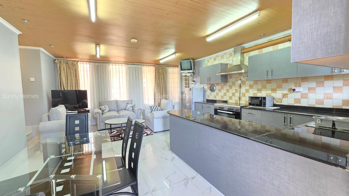 3 Bed Townhouse with En Suite at Old Runda - 6