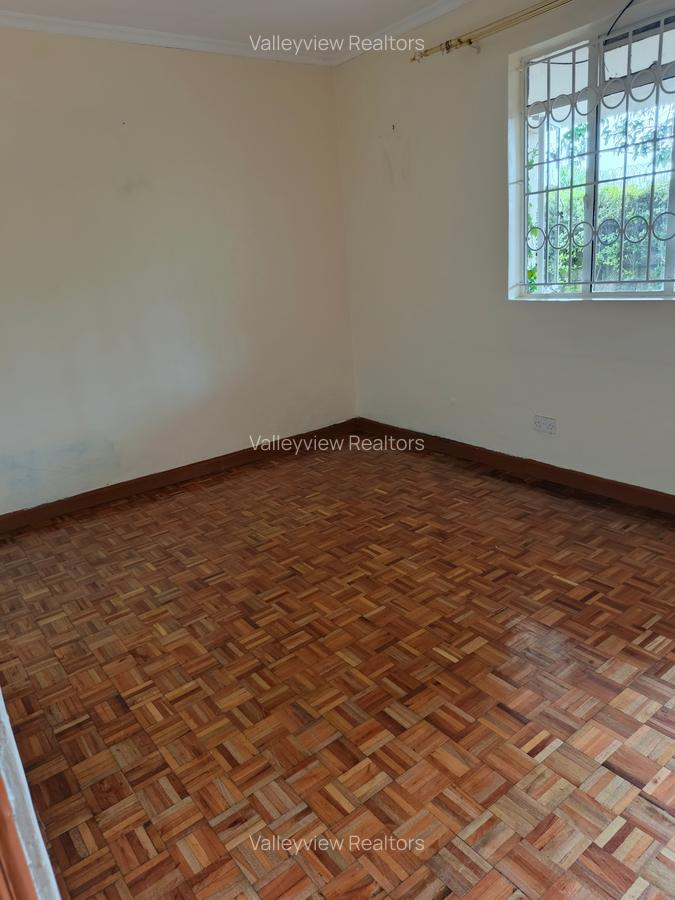 1 Bed Villa with En Suite at Lavington - 12