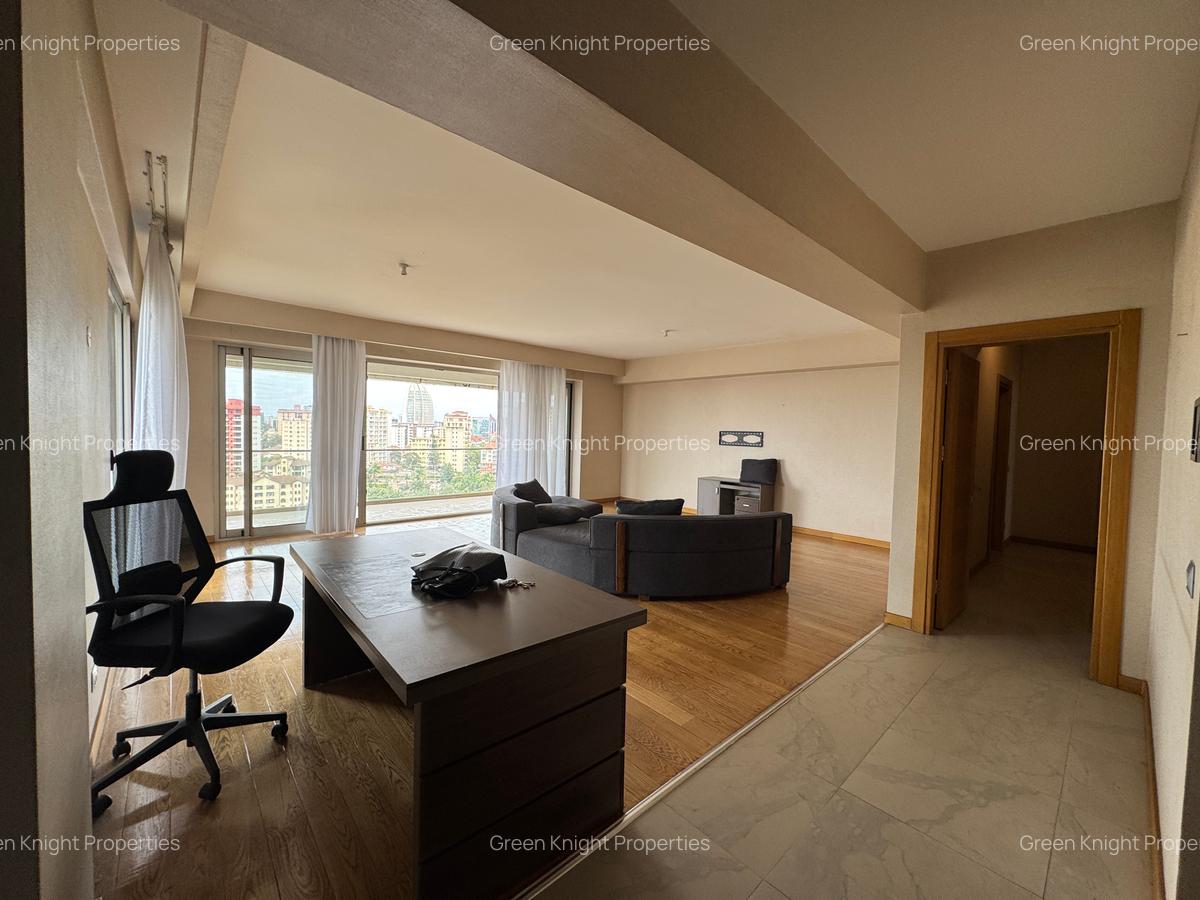 Serviced 3 Bed Apartment with En Suite in Kileleshwa - 10