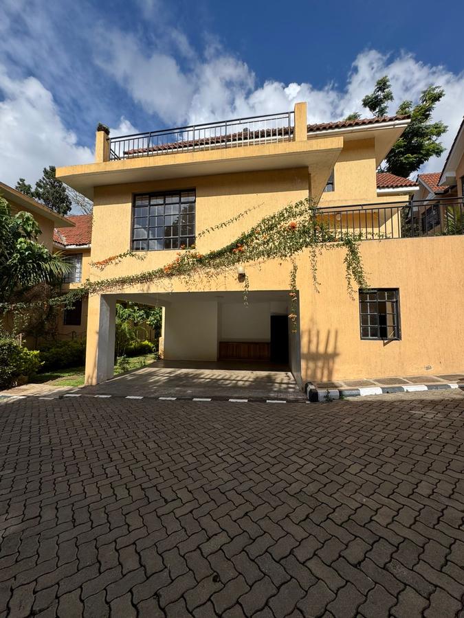 4 Bed Townhouse with En Suite in Kyuna - 20