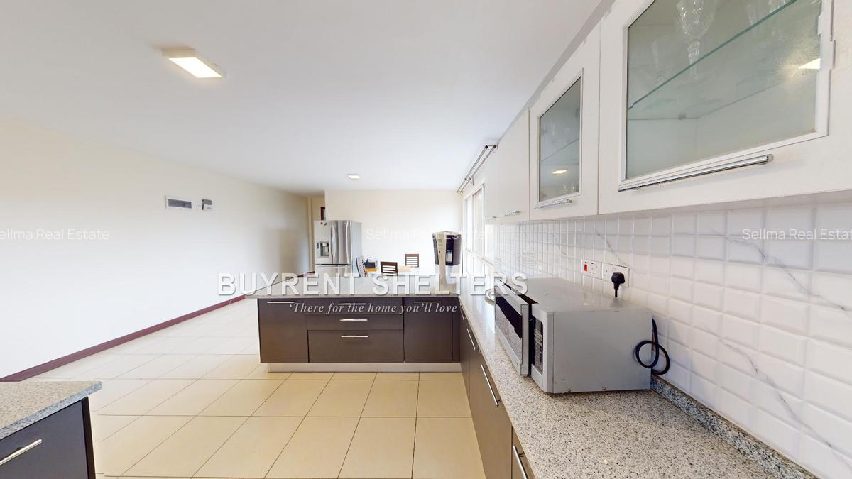 4 Bed Apartment with En Suite at General Mathenge - 13