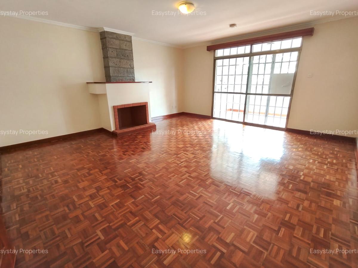 4 Bed Townhouse with En Suite in Nyari - 14