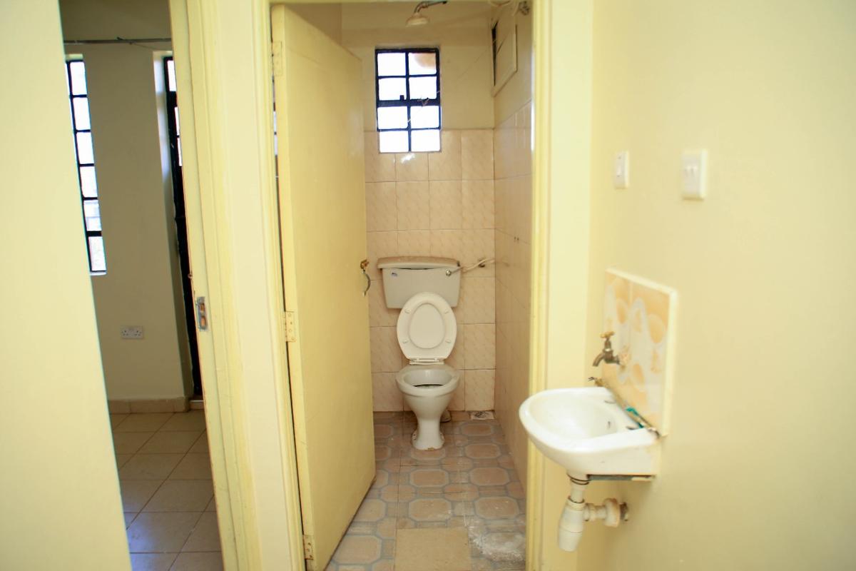 1 Bed Apartment with Parking at Thika Makongeni - 2