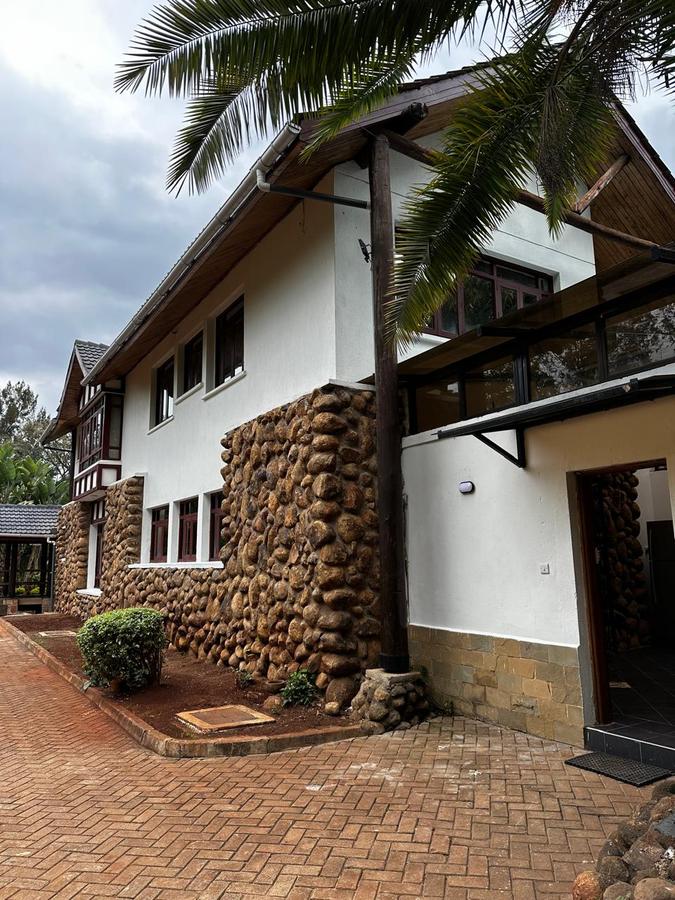 6 Bed Townhouse with En Suite in Karen - 11
