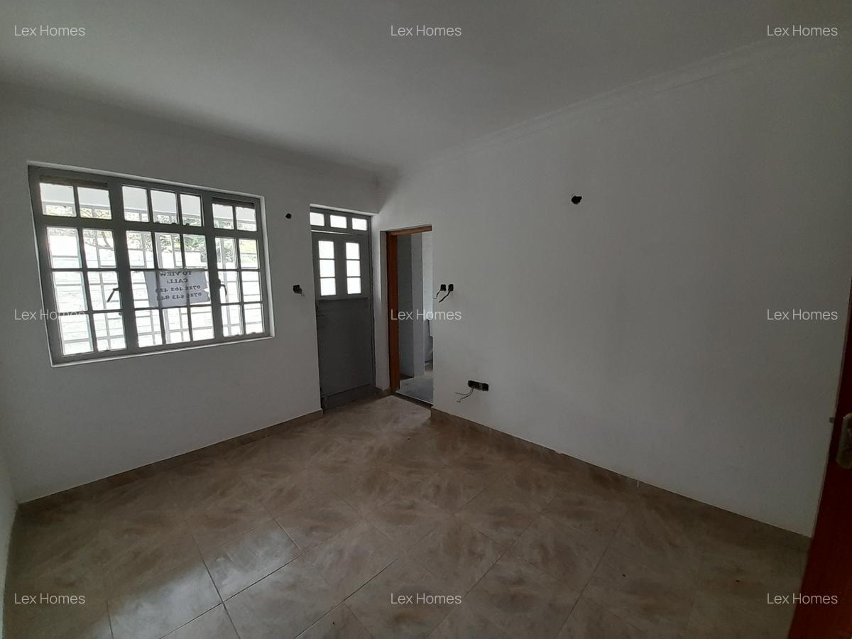 3 Bed House with En Suite at Rimpa - 7