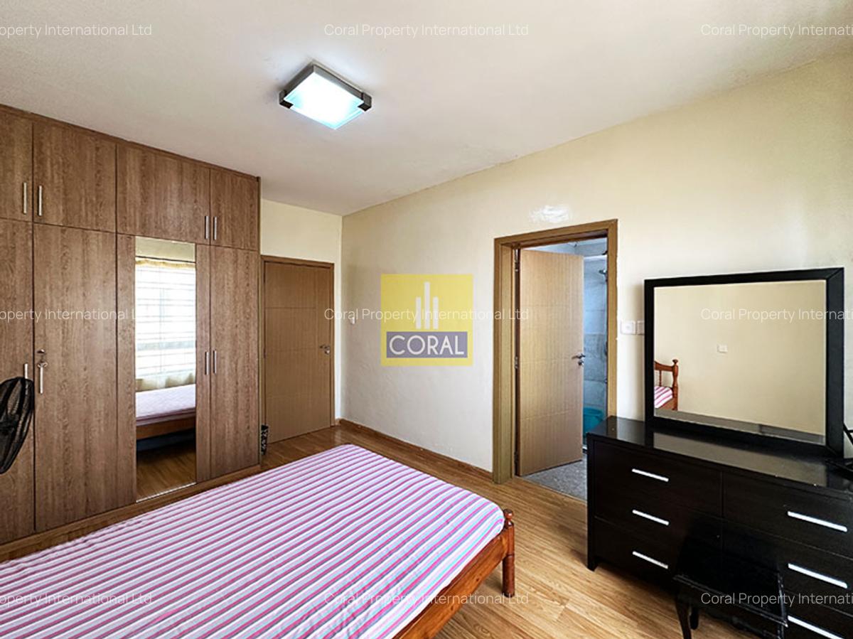 4 Bed Apartment with En Suite in Parklands - 13