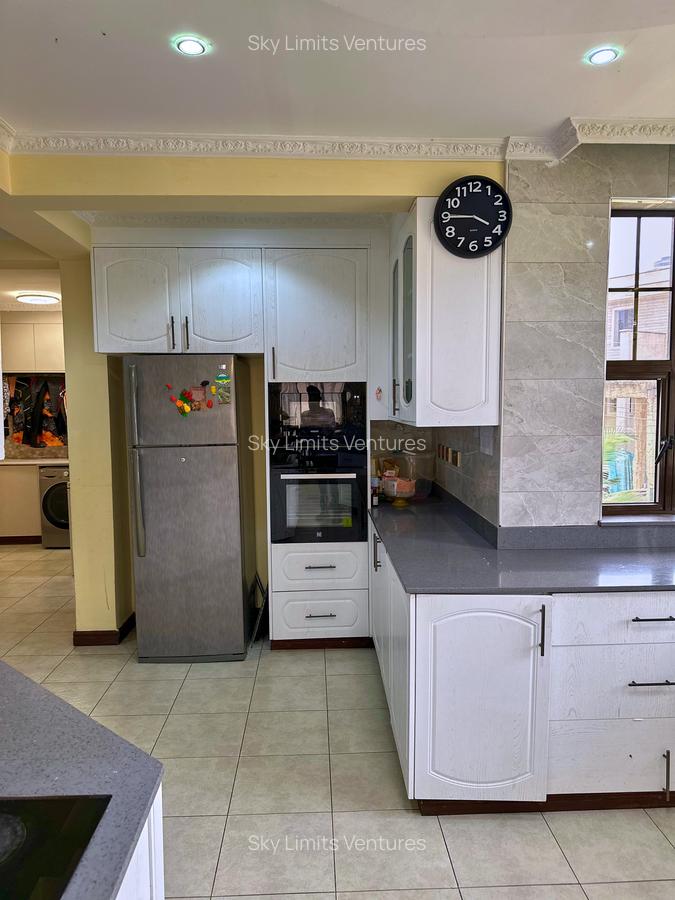 6 Bed House with En Suite at Membley Estate - 8