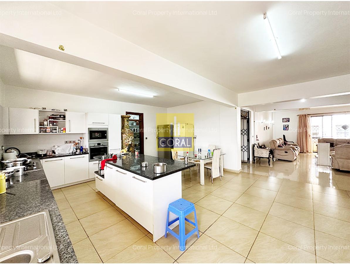 4 Bed Apartment with Parking in Parklands - 4