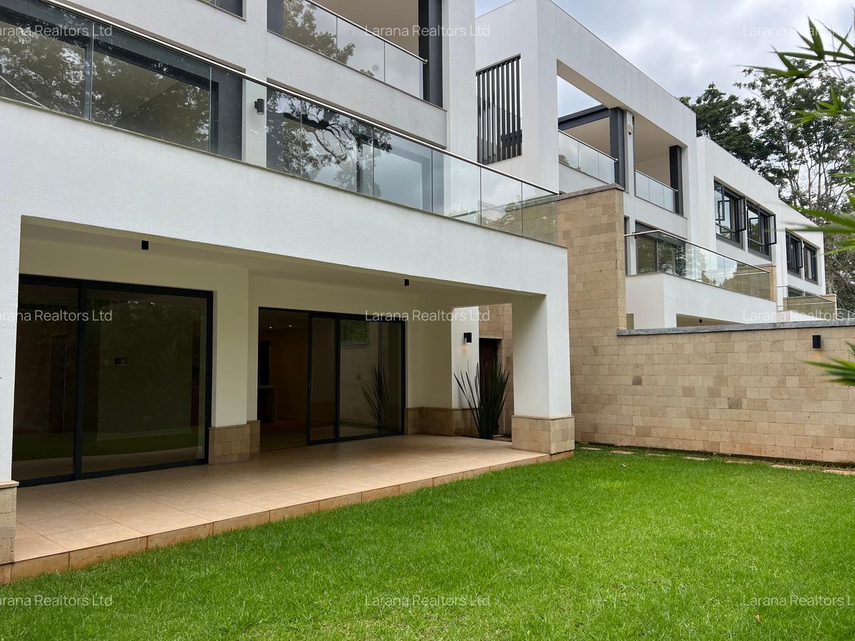 5 Bed Townhouse with En Suite in Kyuna - 17