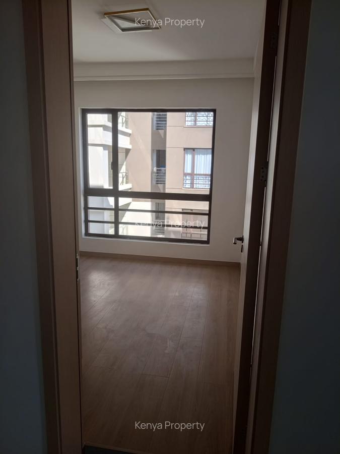 2 Bed Apartment with Swimming Pool at Riverside - 3