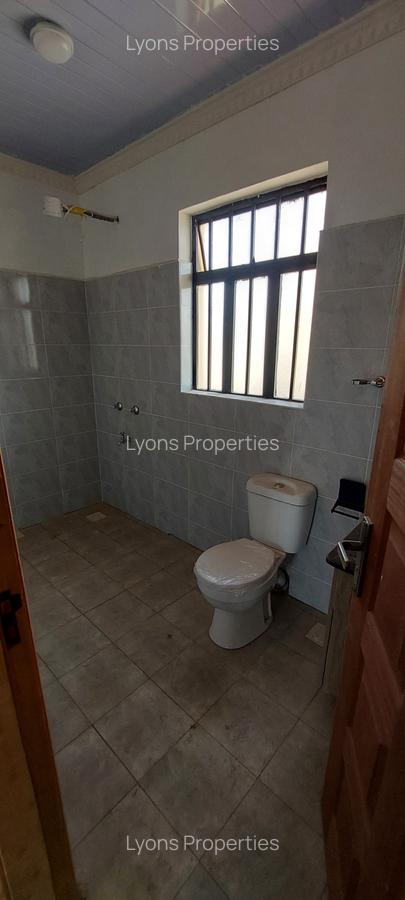 4 Bed Townhouse with En Suite at Rimpa - 17