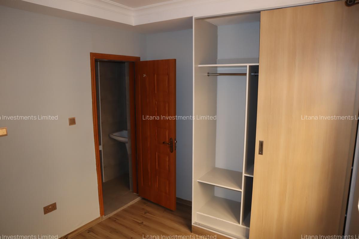 4 Bed House with En Suite at Kamakis - 14