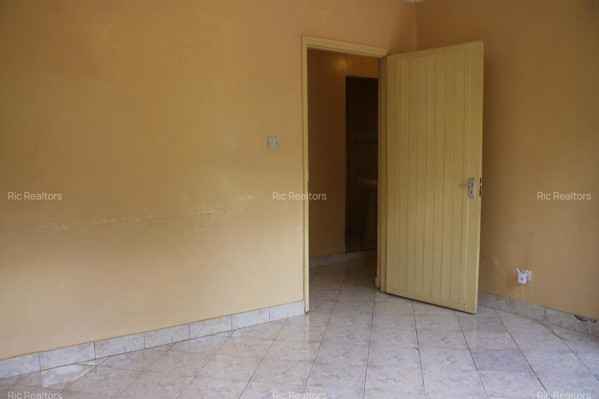 1 Bed House with En Suite at Loresho - 4