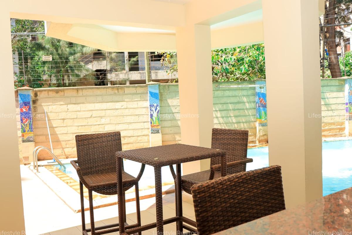 Furnished 3 Bed Apartment with En Suite at Rosewood Avenue - 20