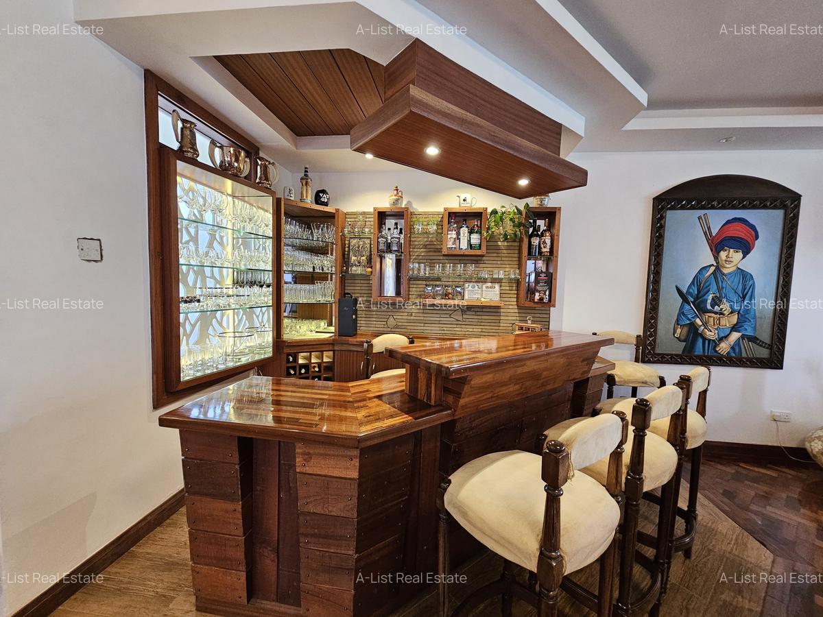 5 Bed Apartment with En Suite at Parklands - 5