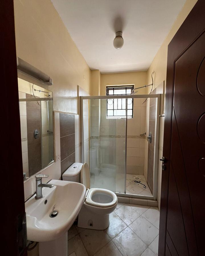 3 Bed Apartment with En Suite in Lavington - 14