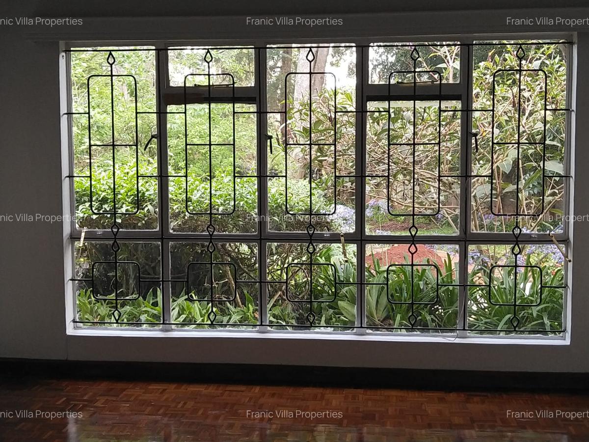 4 Bed House with En Suite at Redhill Road - 4