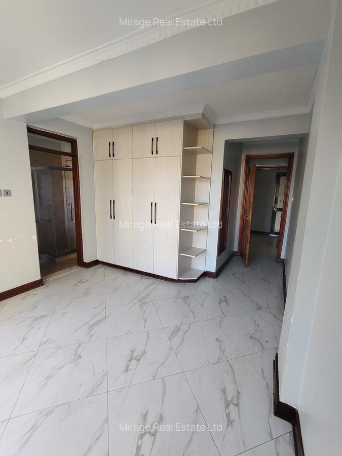 3 Bed Apartment with Gym in Thome - 1