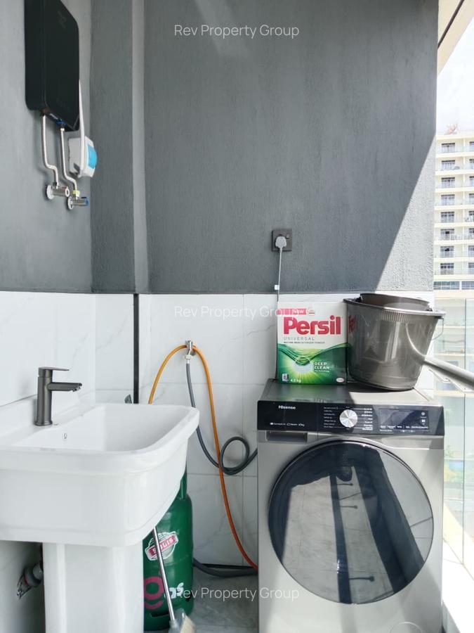 Serviced 1 Bed Apartment with En Suite in Kilimani - 11