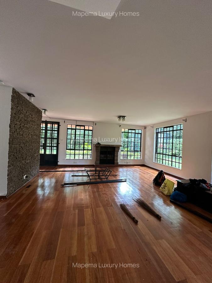 4 Bed House with Swimming Pool at Miotoni - 3