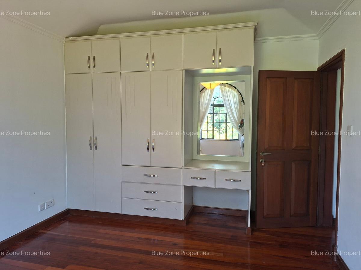 4 Bed Townhouse with En Suite at Off Ruaka Rd - 20