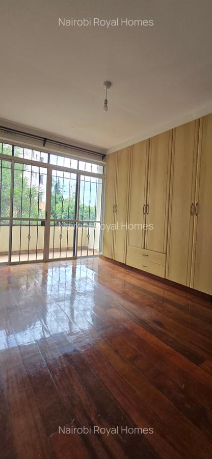 5 Bed Townhouse with En Suite at Brookside Drive - 19
