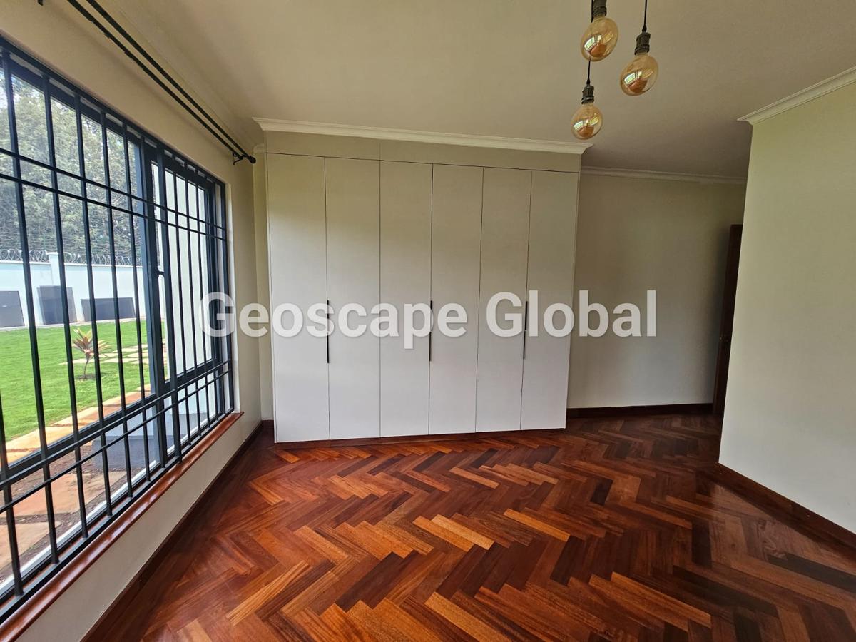 5 Bed House with En Suite in Loresho - 6