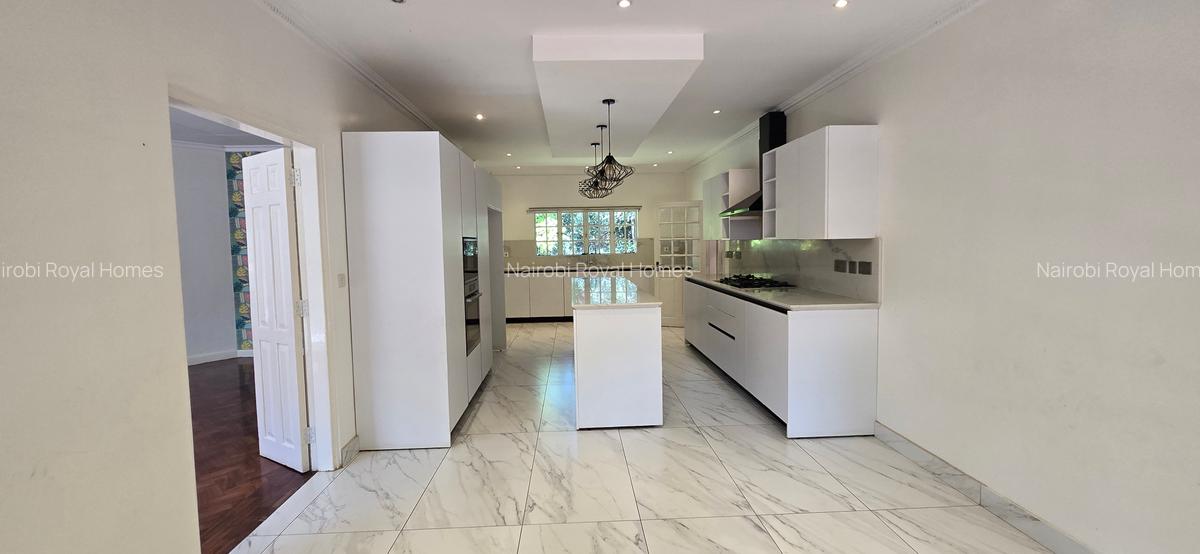 4 Bed Townhouse with En Suite at Jacaranda Avenue - 17