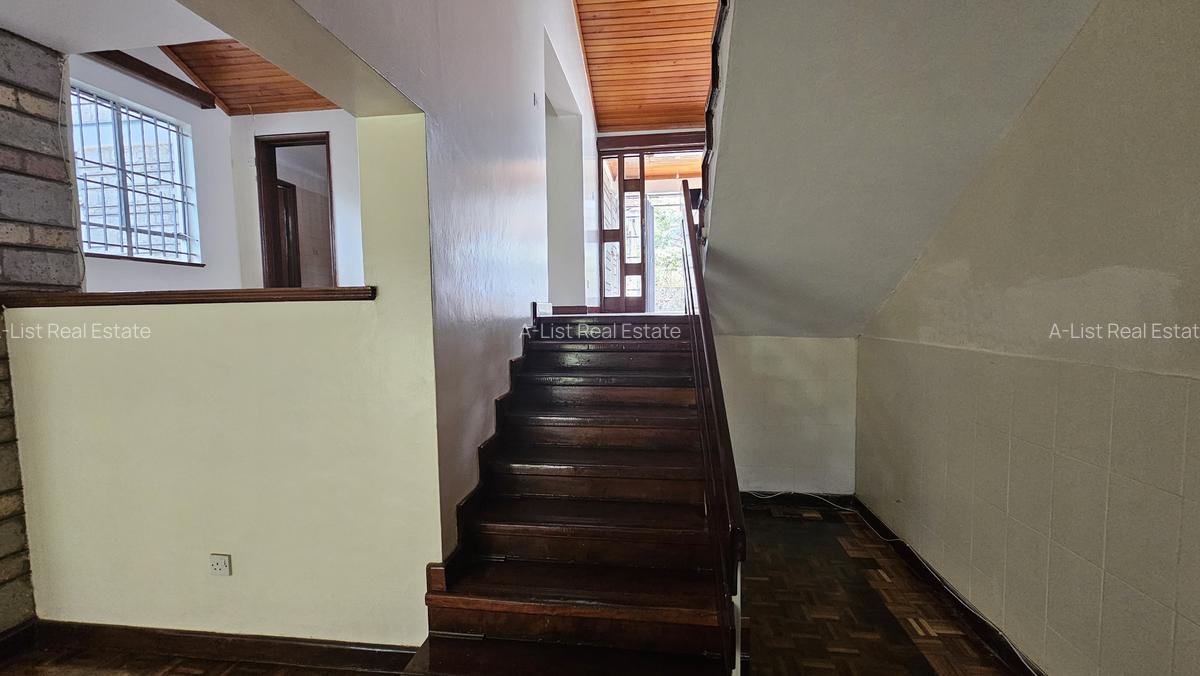 4 Bed Townhouse with En Suite at Laikipia Road - 3