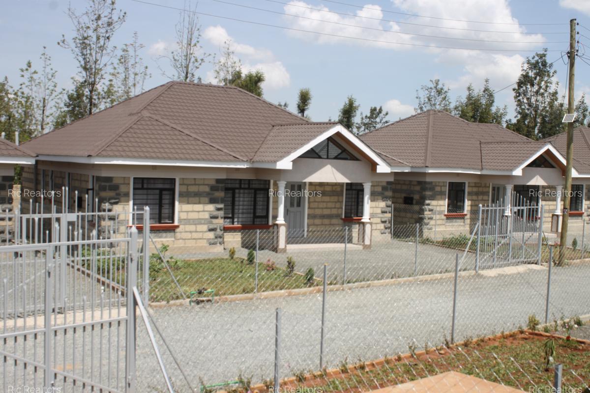 3 Bed House with En Suite at Merisho Road - 4