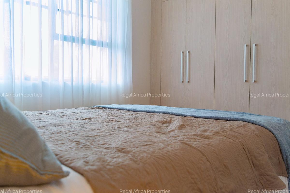 Serviced 2 Bed Apartment with En Suite in Kilimani - 8