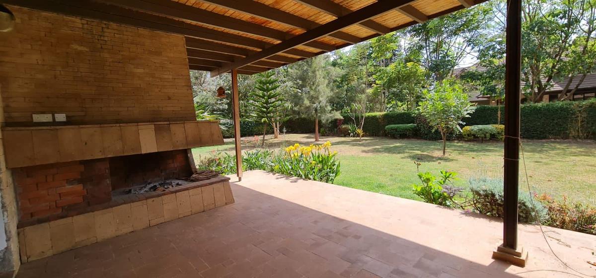 5 Bed House with En Suite in Runda - 13