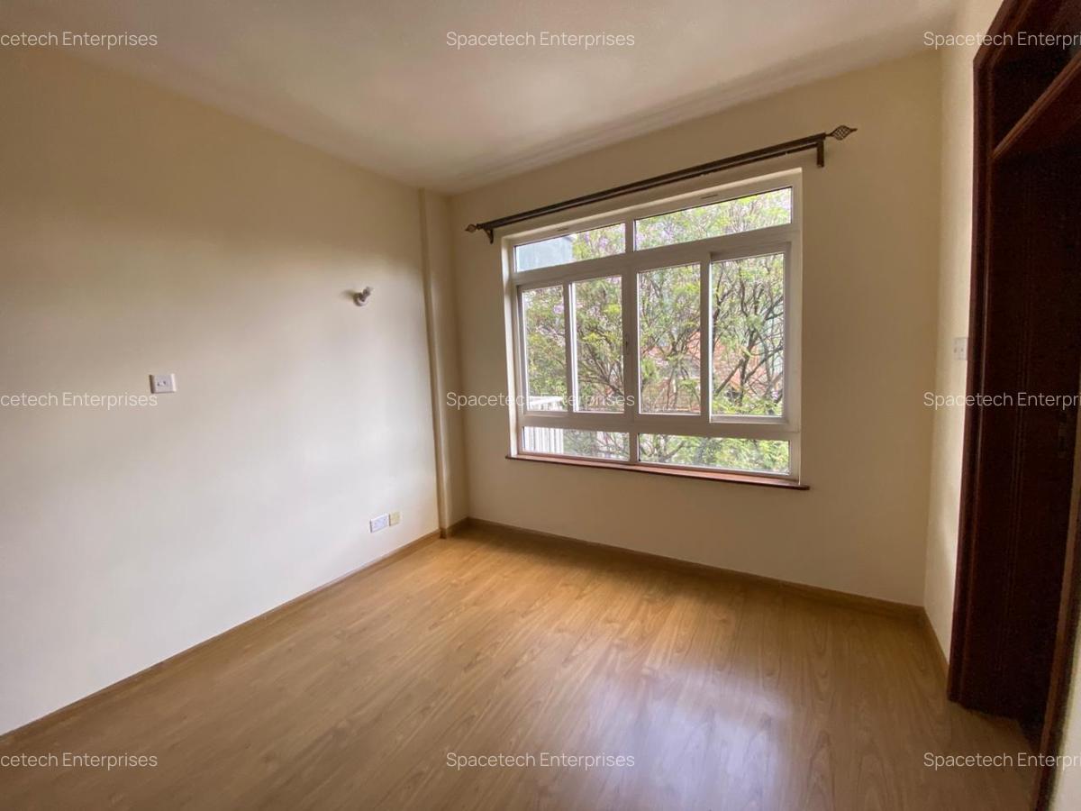 3 Bed Apartment with En Suite in Westlands Area - 13