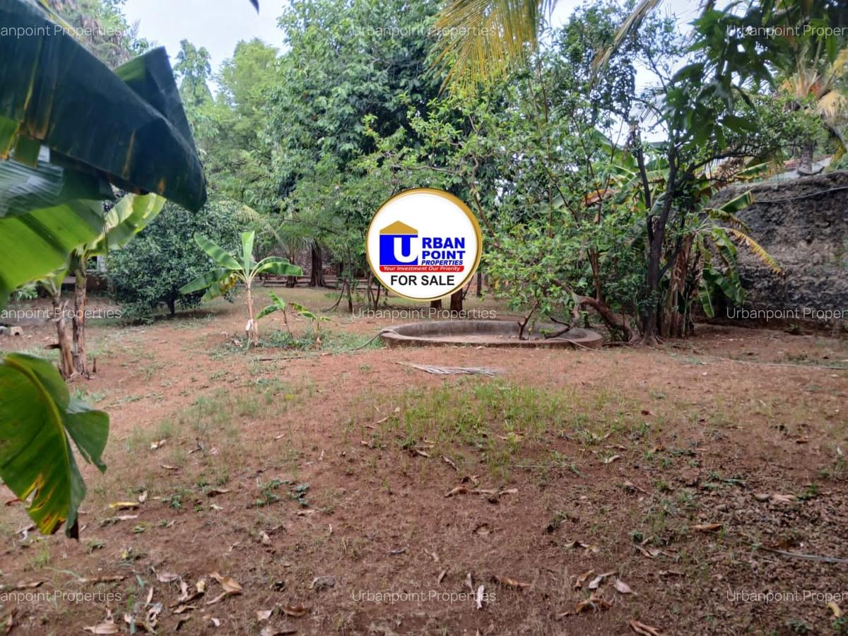 4 Bed House with En Suite in Nyali Area - 17