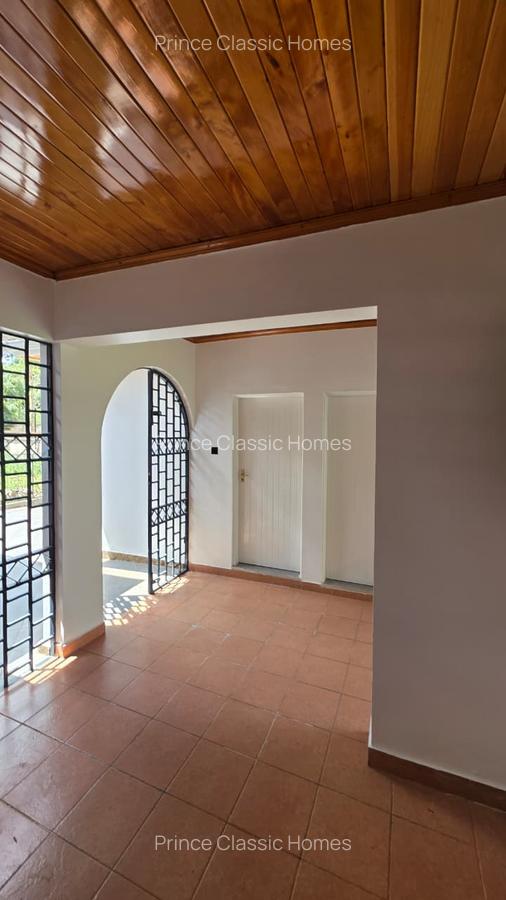 5 Bed Townhouse with En Suite in Lavington - 8