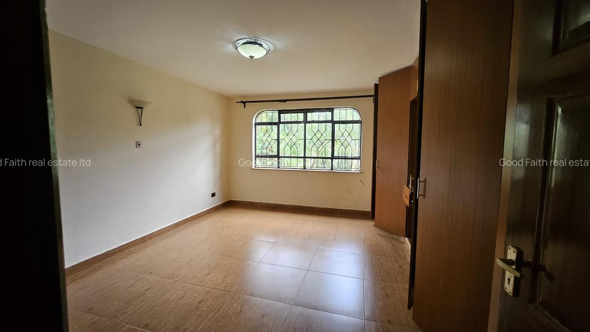 4 Bed House with Swimming Pool in Runda - 11