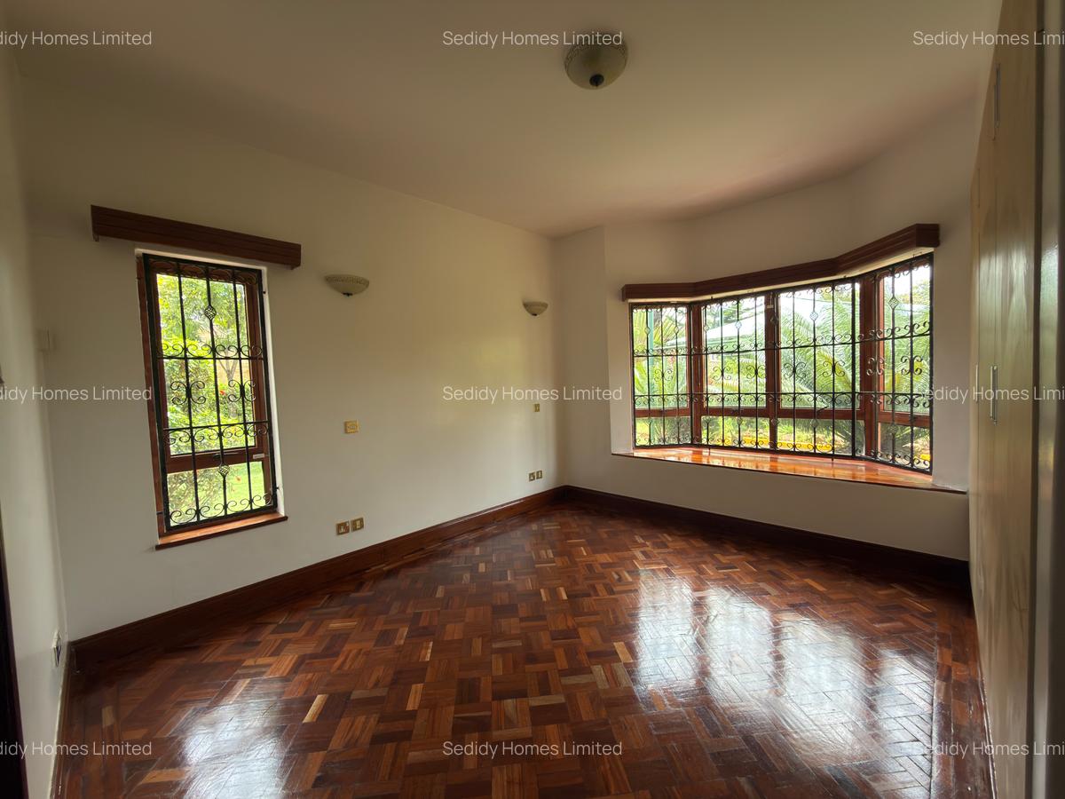 5 Bed Townhouse with En Suite in Runda - 6