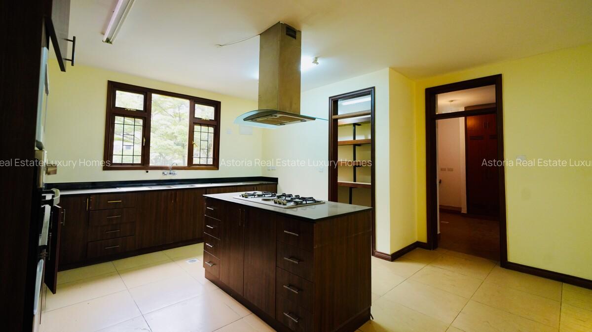 3 Bed Apartment with En Suite at 2026-536 3 Bed - 7