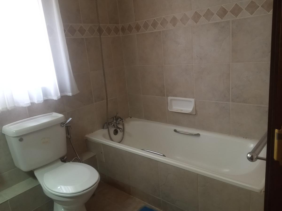 Serviced 3 Bed Apartment with En Suite at Maalim Juma Road - 7