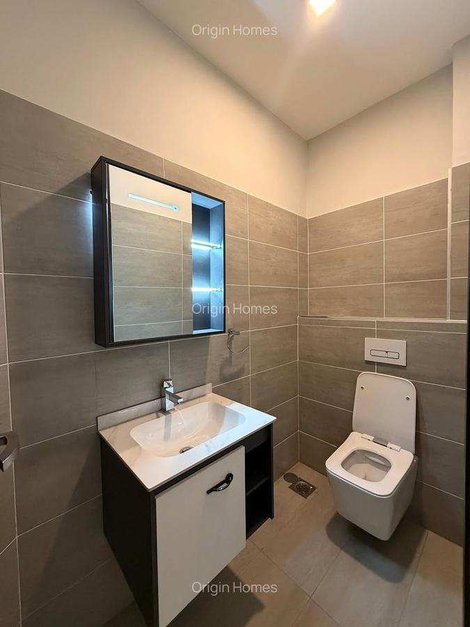 3 Bed Apartment with En Suite at Riverside Drive - 11