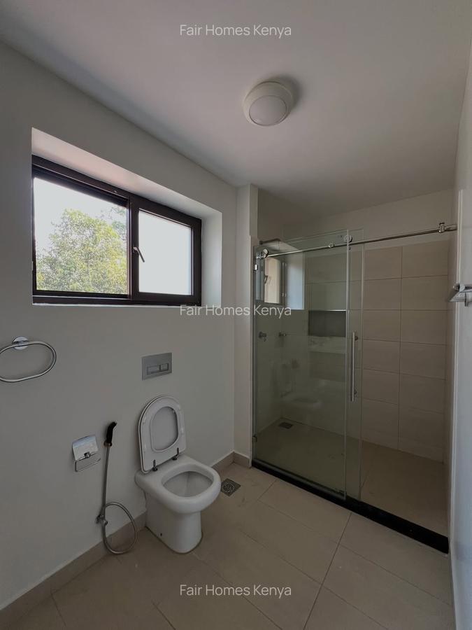 5 Bed Townhouse with En Suite at Njumbi Road - 16